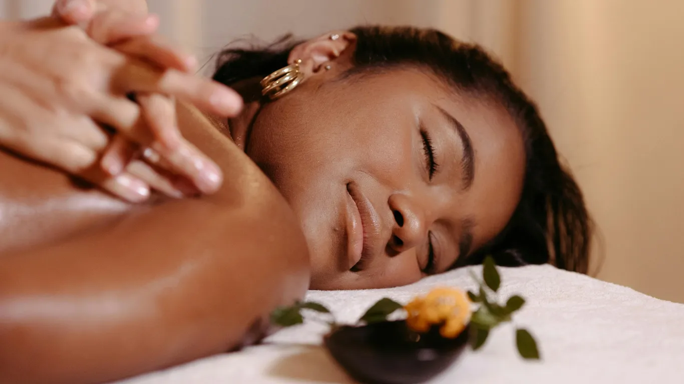 Couple enjoying massage near me Istanbul at Victory Spa