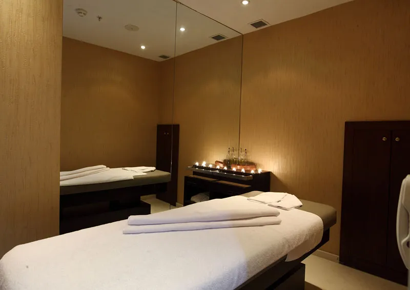 Relax at Victory Spa Istanbul in Beyazıt, Fatih. Enjoy a private hammam, massage, sauna, steam room and pool access near Istanbul Old City. Open daily. Book on WhatsApp.